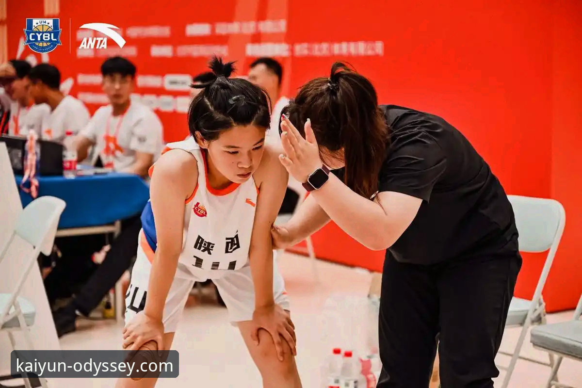 深度揭秘：中国女篮战术变阵背后的“一大四小”逻辑与流畅观赛体验